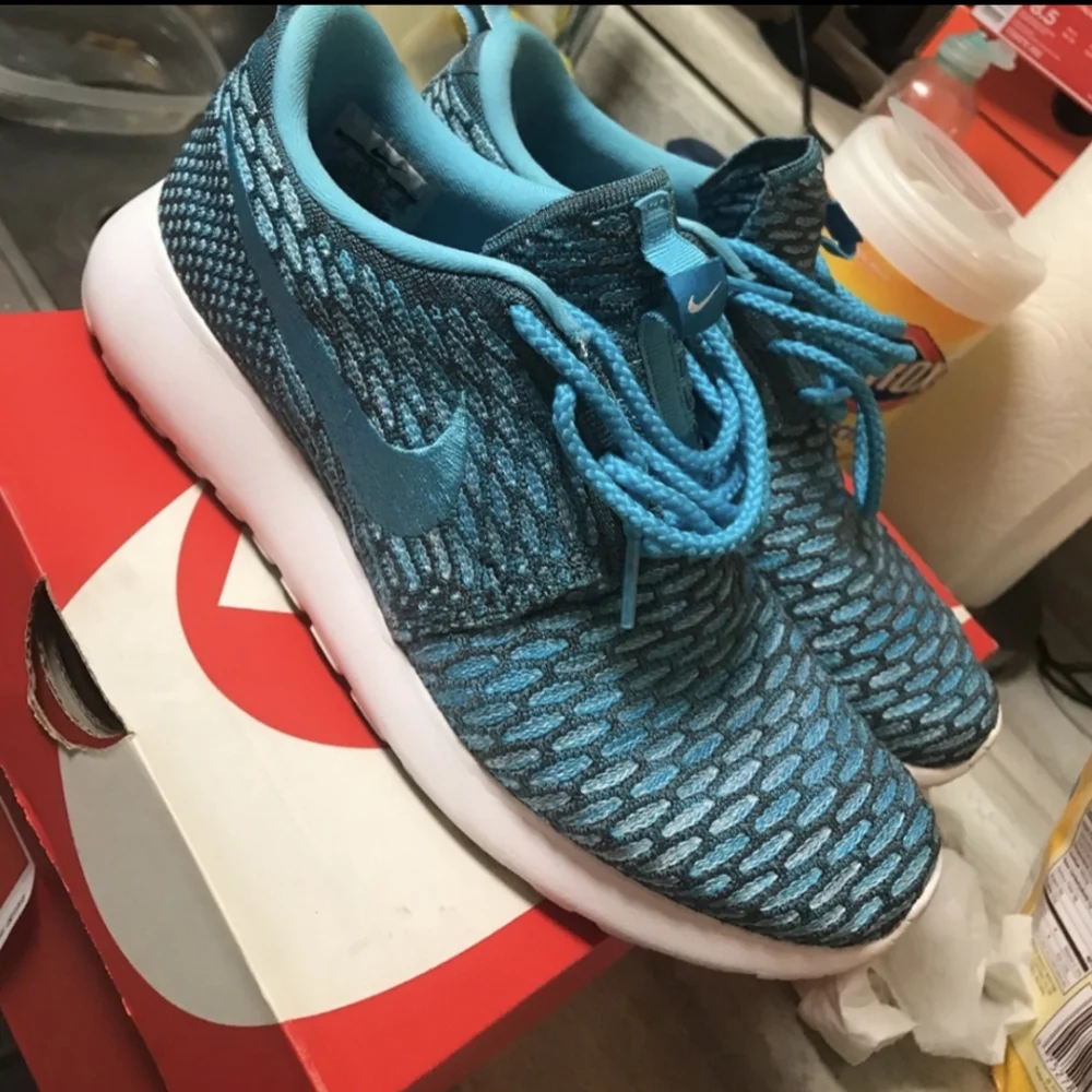 Final sale • Nike Women's Nine Rosherun Flynet - Picture 5 of 7